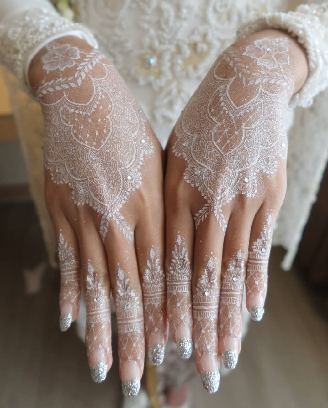 Foto vendor HENNA Prasya Henna Solo Paket Paket Silver 